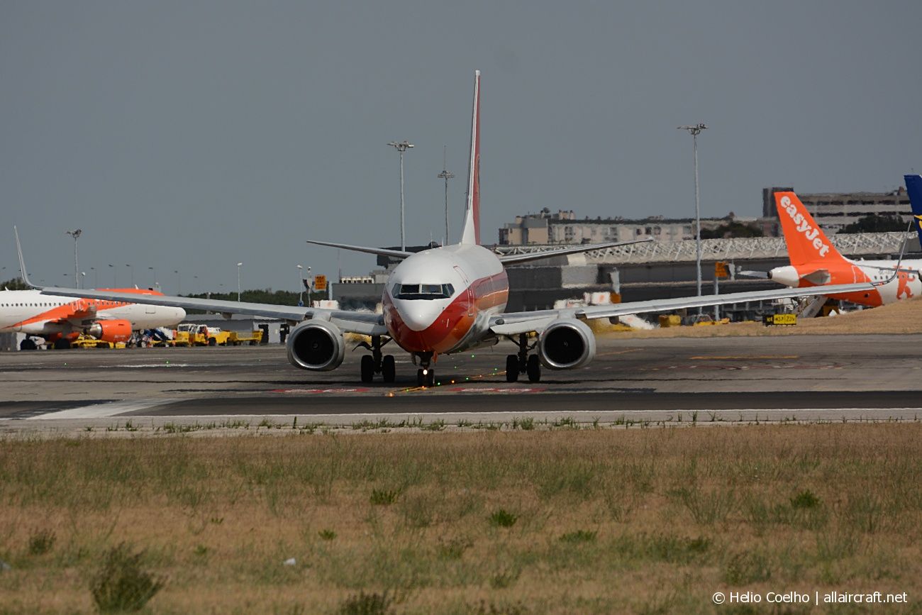 D4-CCI · Boeing 737-7M2(WL) · (LIS / LPPT)