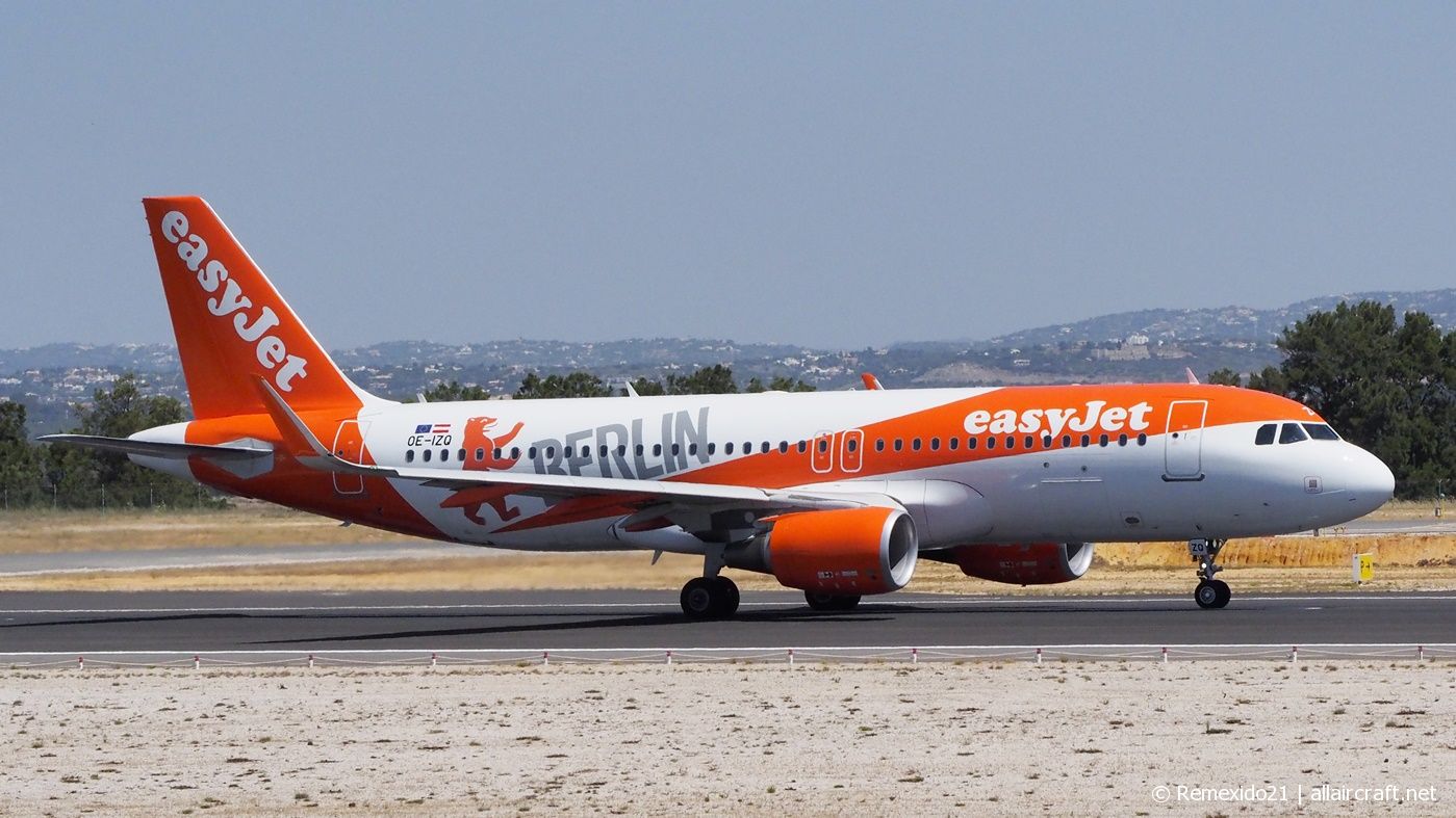 OE-IZQ · Airbus A320-214(WL) · (FAO / LPFR)