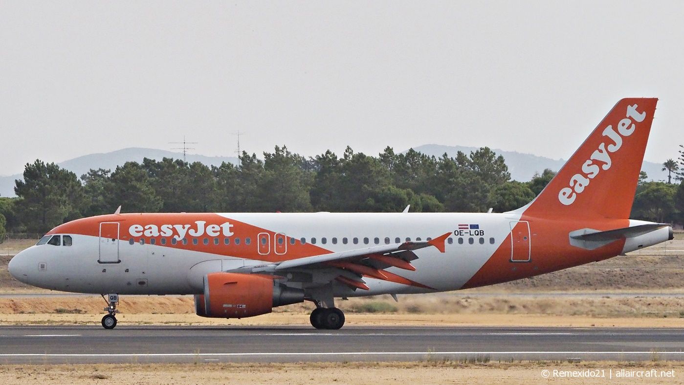 OE-LQB (3808) 2009 Airbus A319-111