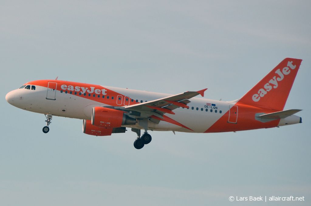 OE-LQN (3735) 2008 Airbus A319-111