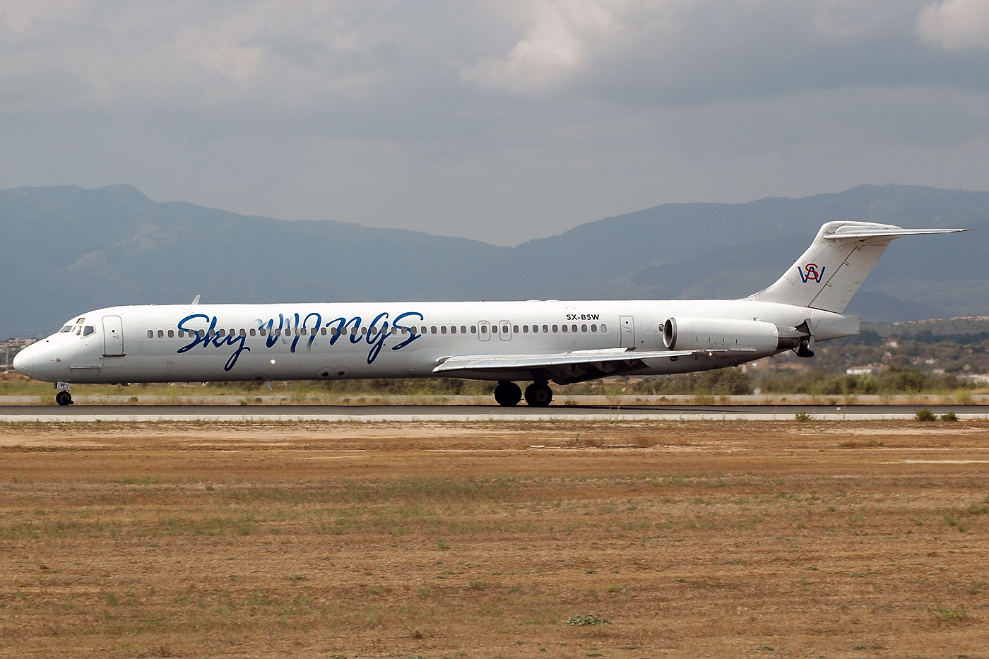 SX-BSW · McDonnell Douglas MD-83 · (PMI / LEPA / LESJ)