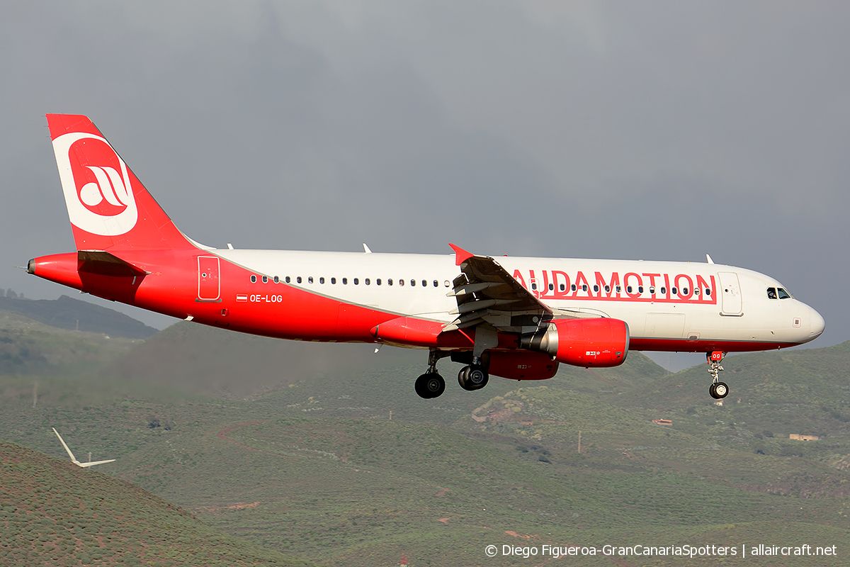 OE-LOG (4187) 2010 Airbus A320-214