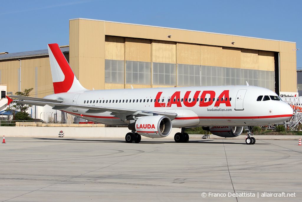 OE-LMT (2656) 2006 Airbus A320-214