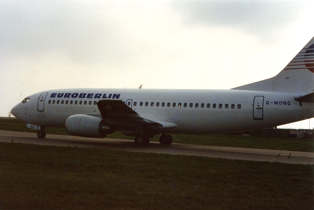 G-MONG · Boeing 737-3Y0 · (LTN / EGGW)