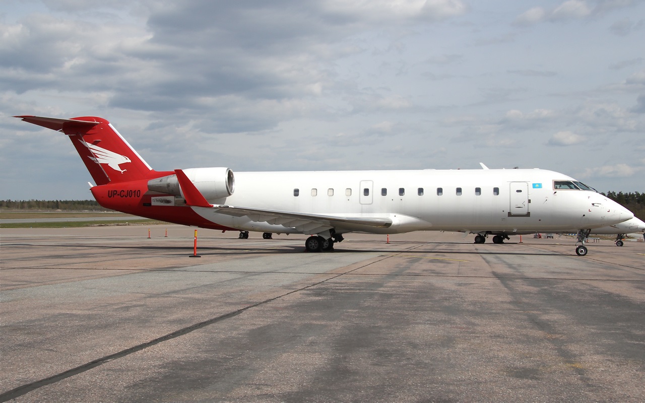 UP-CJ010 · Bombardier CRJ-100ER · (ARN / ESSA)