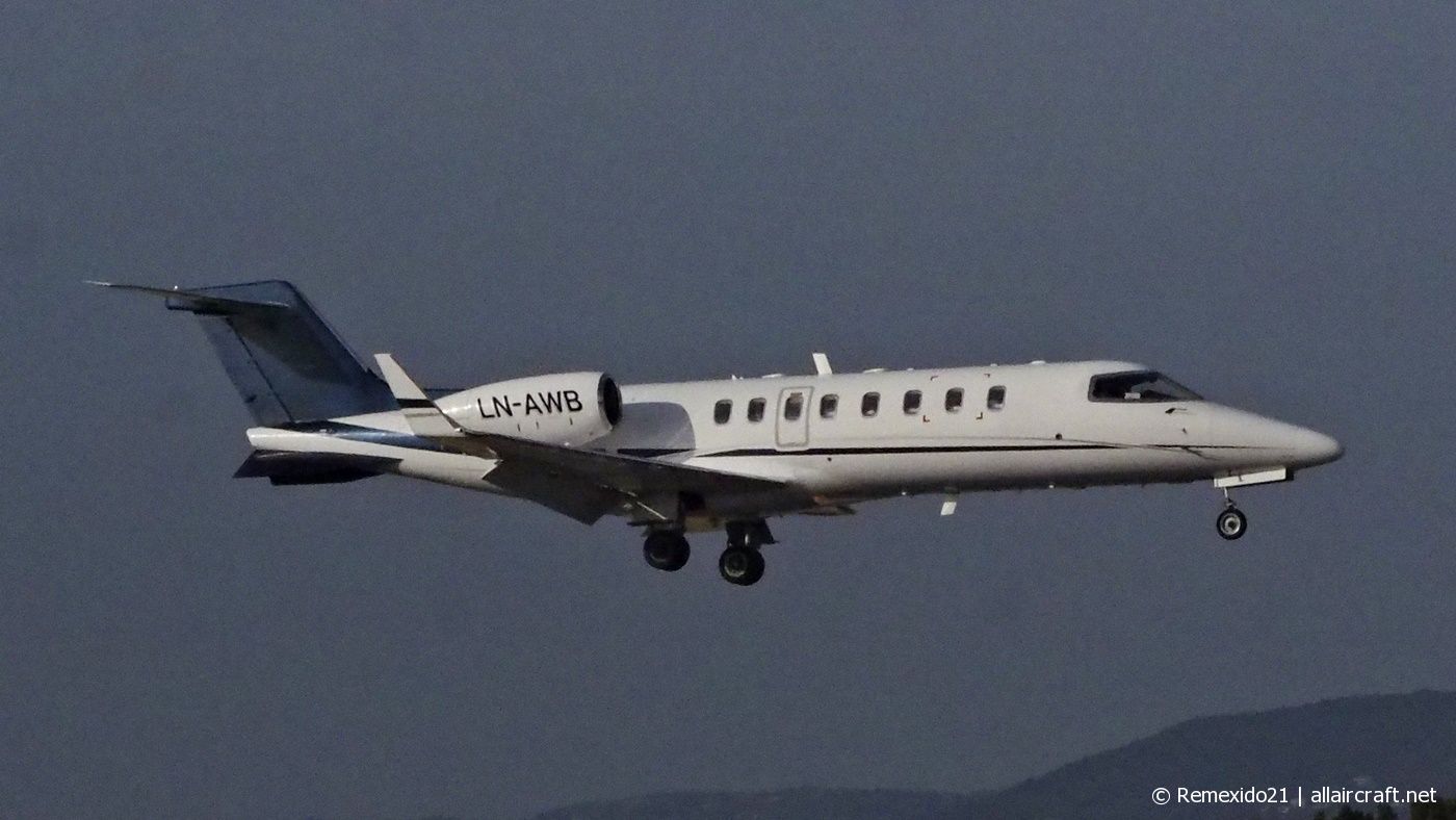 LN-AWB · Bombardier Learjet 45 · (FAO / LPFR)