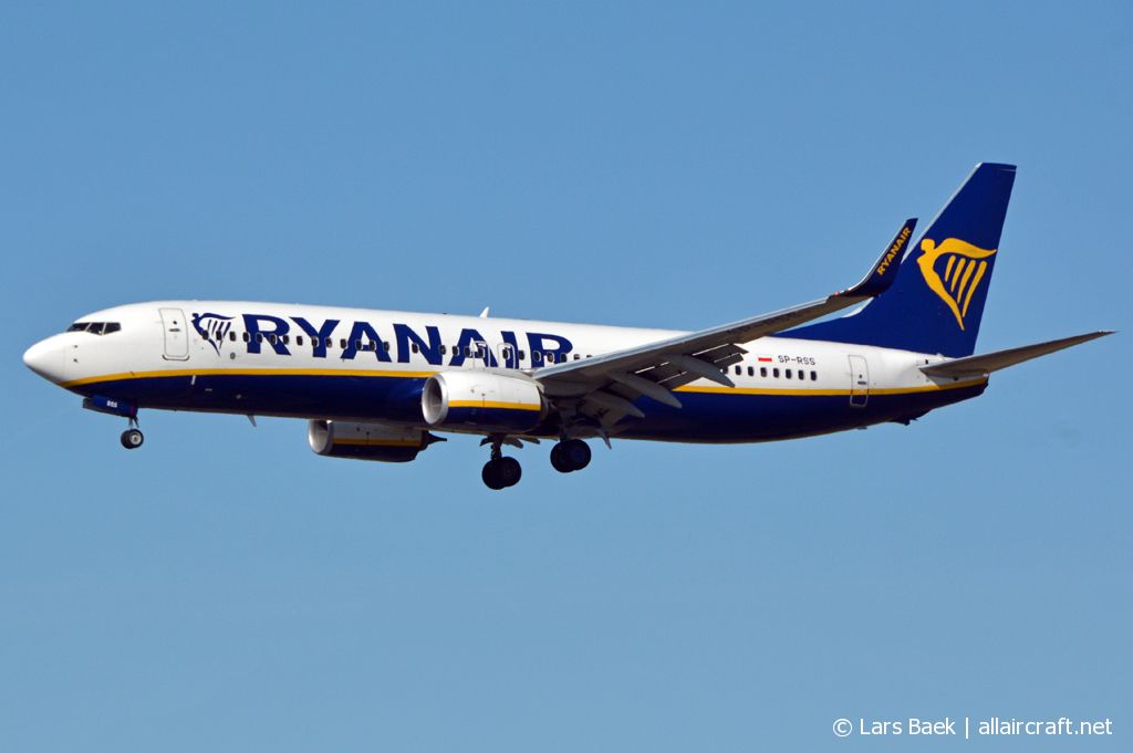 SP-RSS (44835) 2018 Boeing 737-8AS WL
