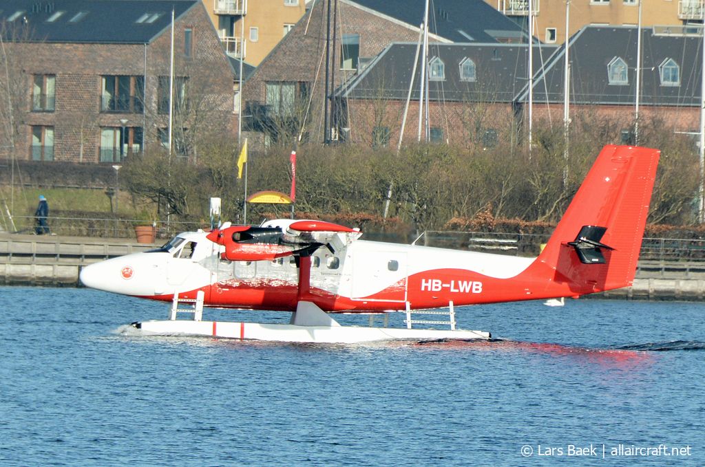 HB-LWB (565) 1978 DeHavilland DHC-6-300