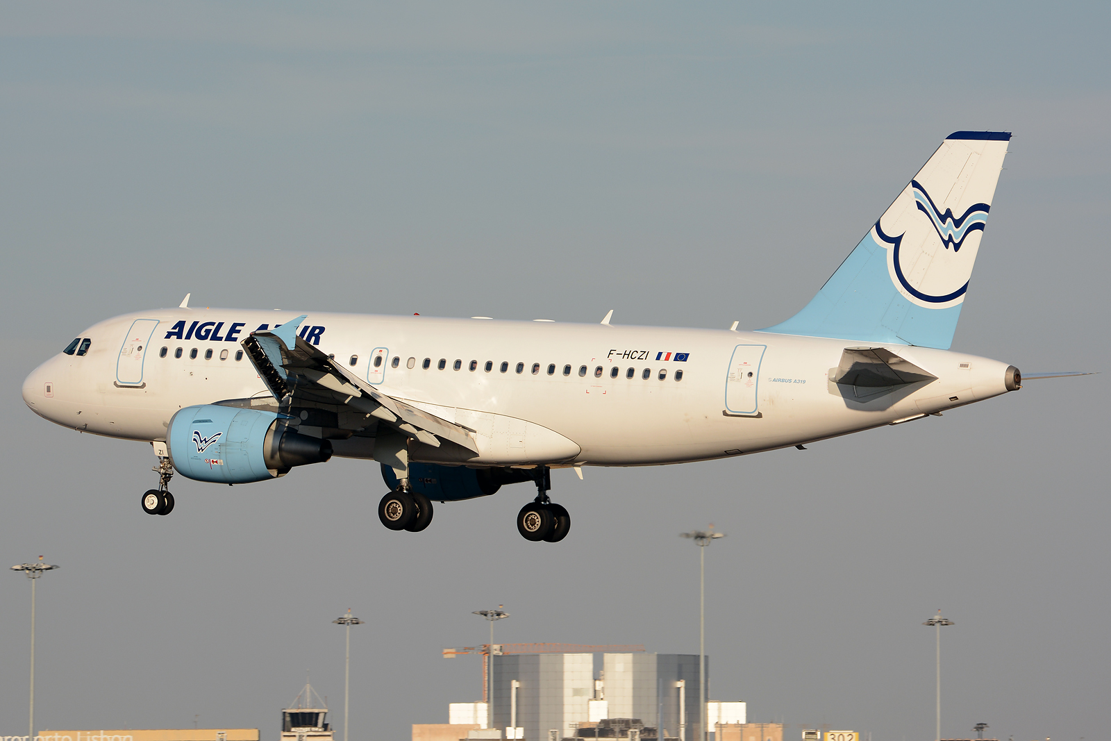 F-HCZI · Airbus A319-112 · (LIS / LPPT)
