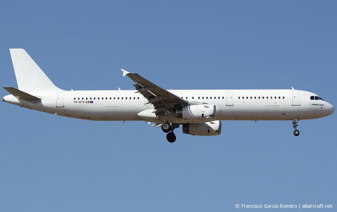 YR-NTS · Airbus A321-231 · (LPA / GCLP)