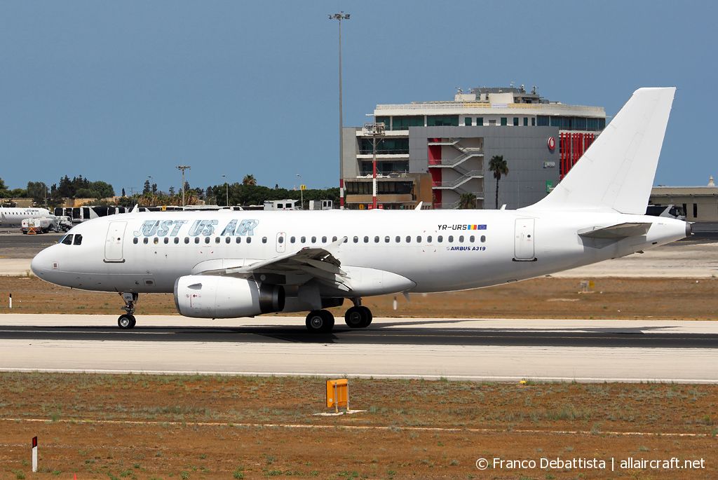 YR-URS · Airbus A319-132 · (MLA / LMML)