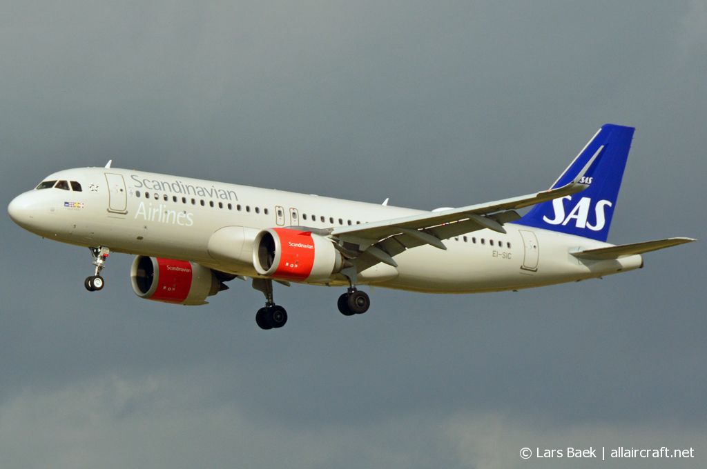 EI-SIC (7979) 2017 Airbus A320-251N