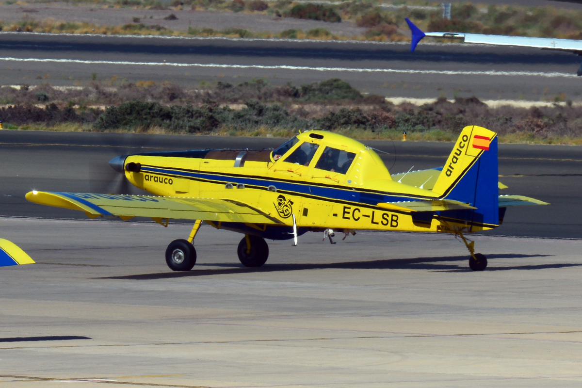EC-LSB · Air Tractor AT-802 · (LPA / GCLP)