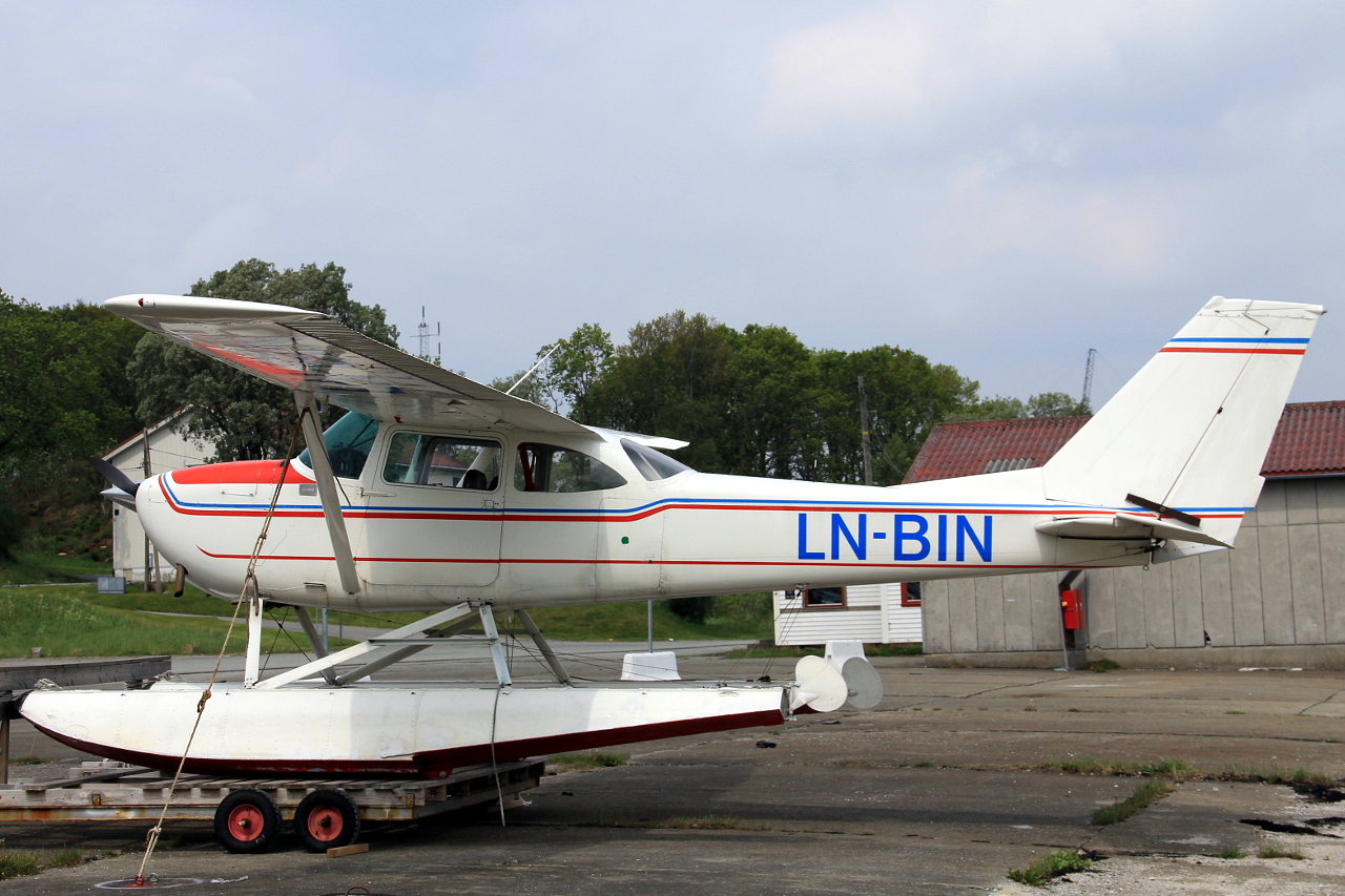 LN-BIN (F172-0034) Reims F172E Skyhawk