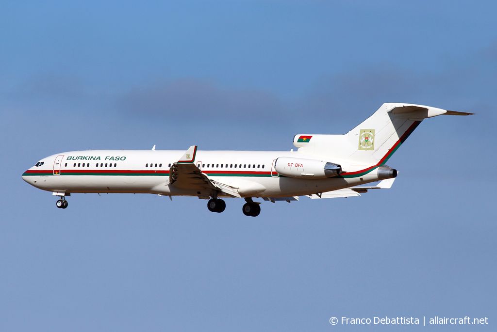 XT-BFA (22430) 1981 Boeing 727-282 WL