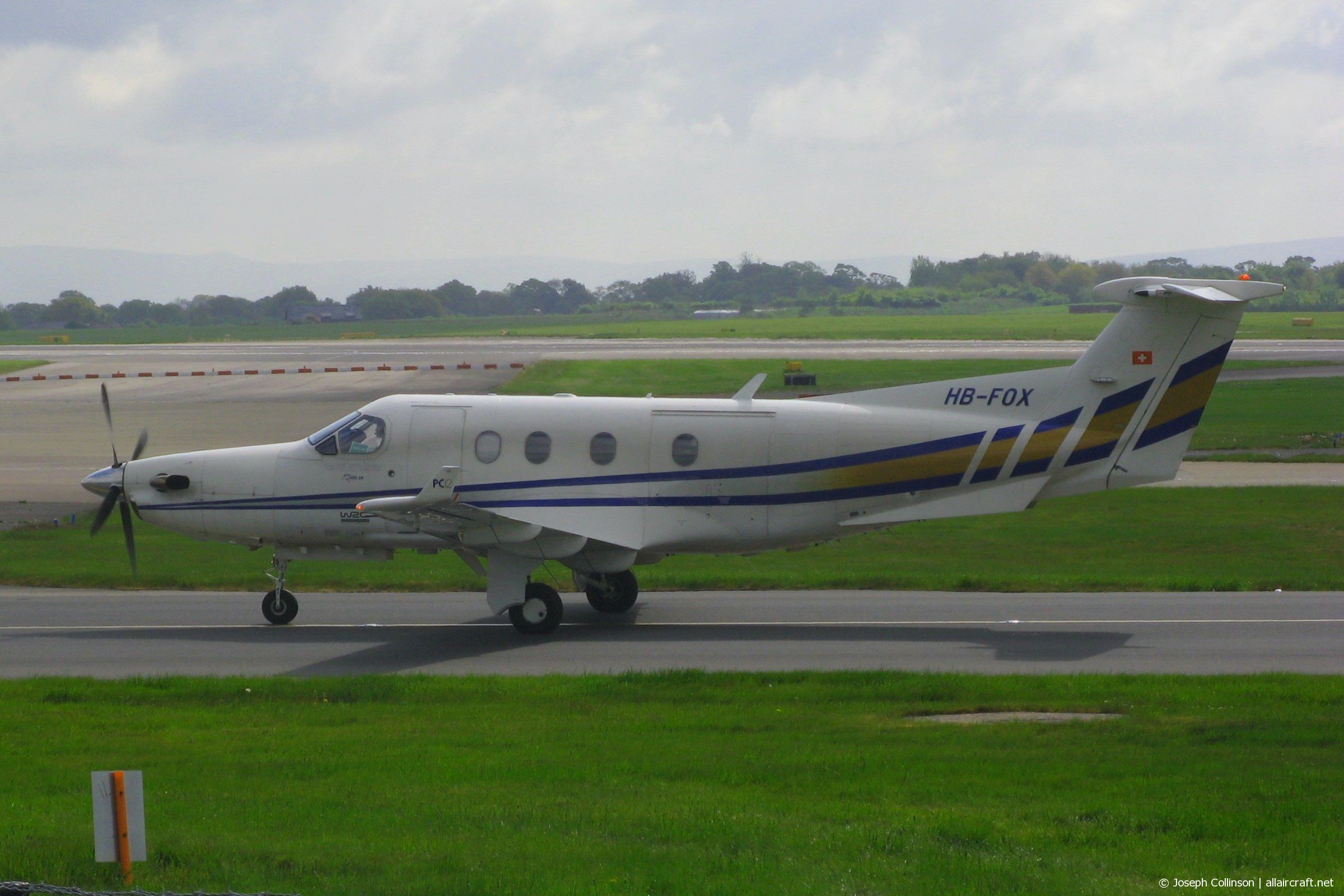 HB-FOX (334) 2000 Pilatus PC-12 45