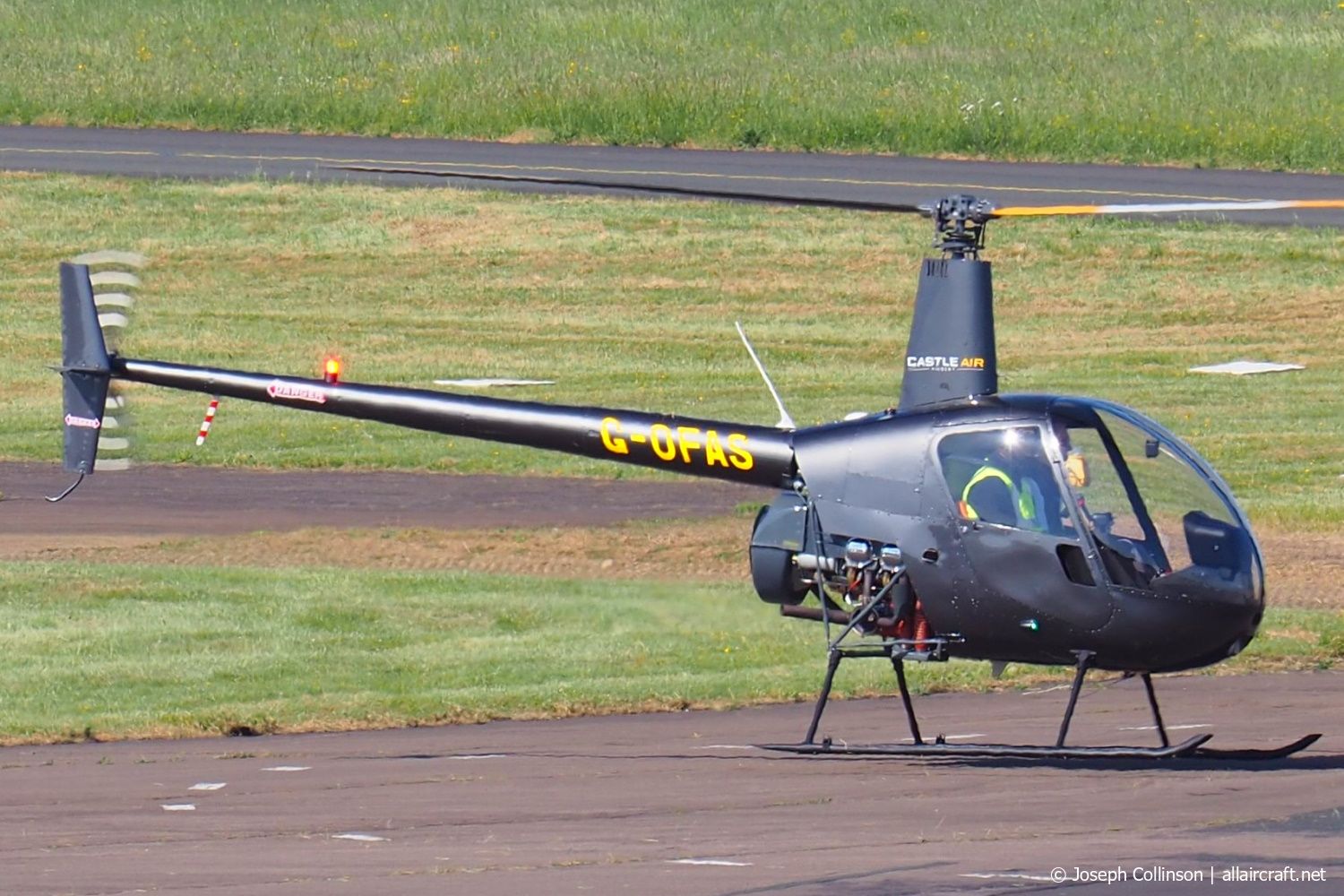 G-OFAS · Robinson R22 Beta · (GLO / EGBJ)