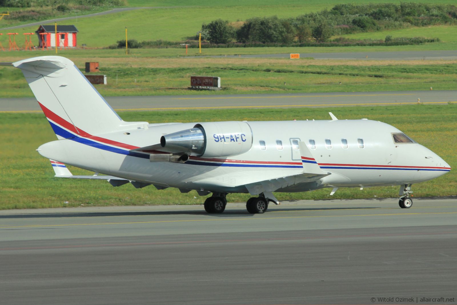 9H-AFC · Bombardier CL-600-2B16 Challenger 605 · (SVG / ENZV)