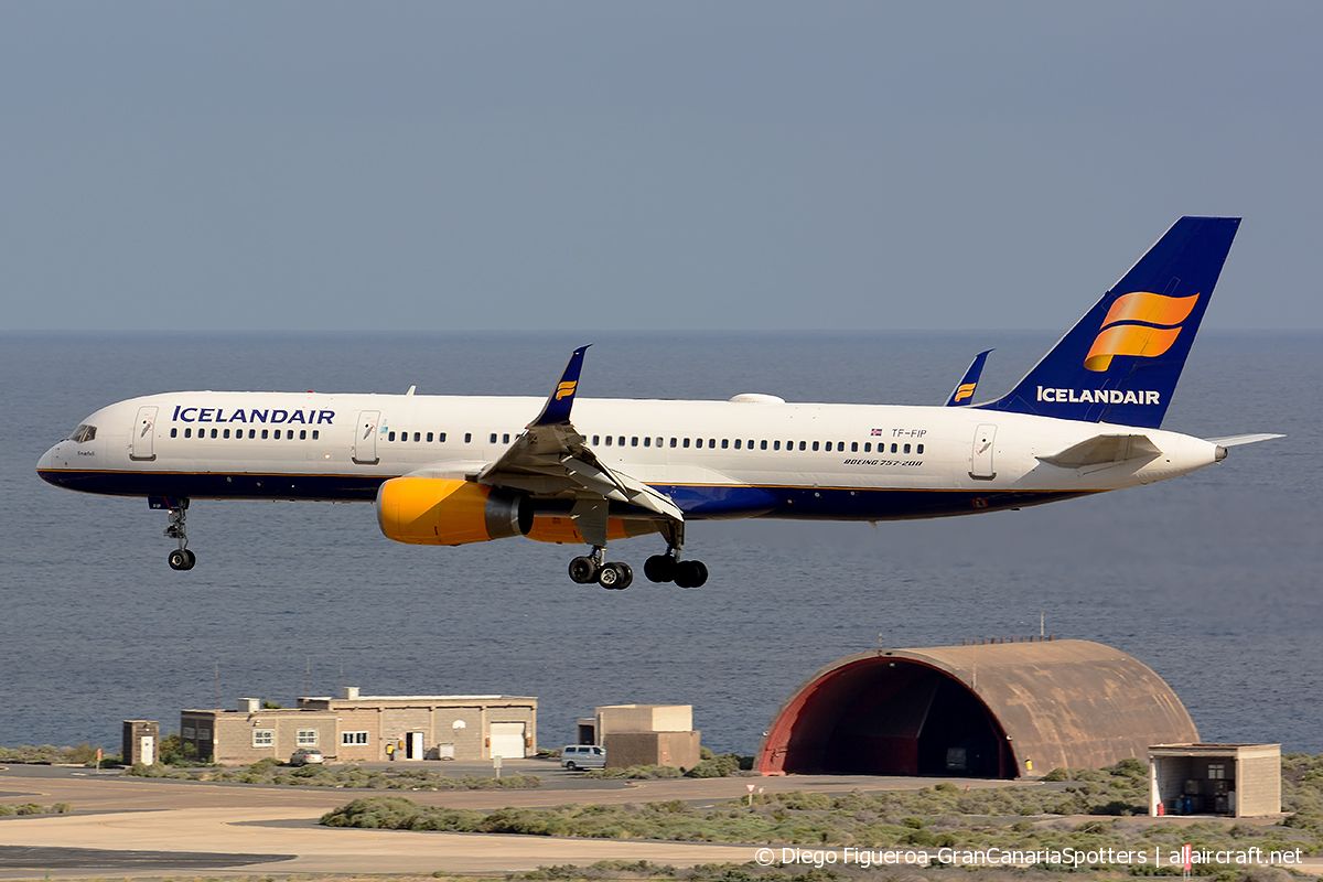 TF-FIP · Boeing 757-208(WL) · (LPA / GCLP)