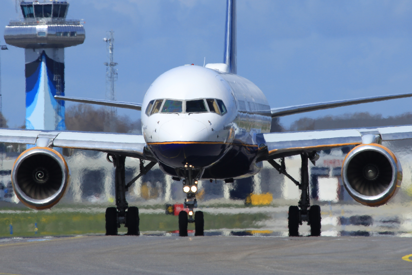 TF-ISL · Boeing 757-223(WL) · (SVG / ENZV)