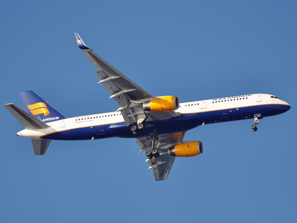 TF-FIN · Boeing 757-208(WL) · (CPH / EKCH)