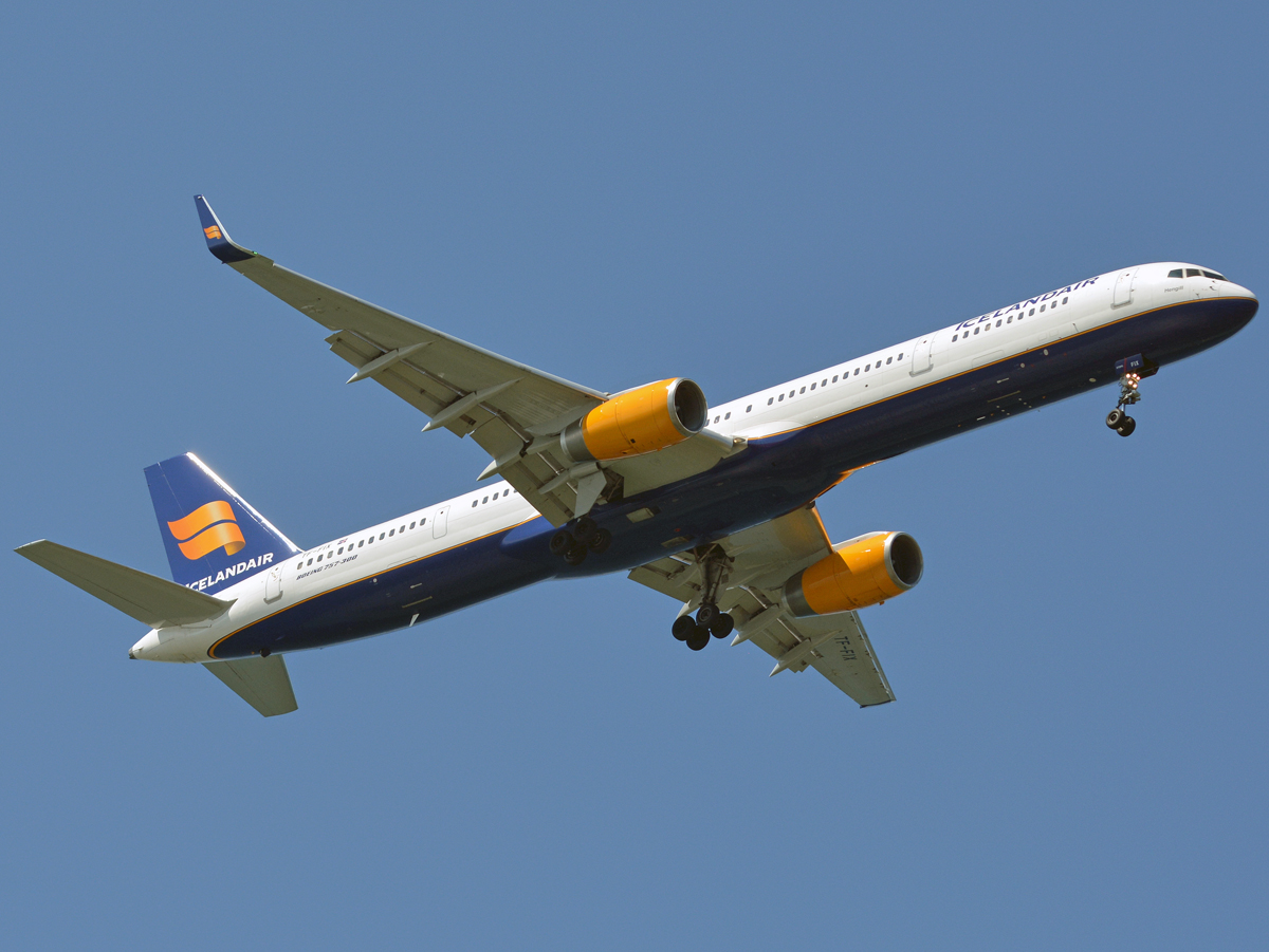 TF-FIX (29434) 2002 Boeing 757-308(WL)