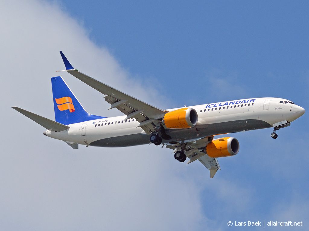 TF-ICU (44355) 2018 Boeing 737-8 MAX