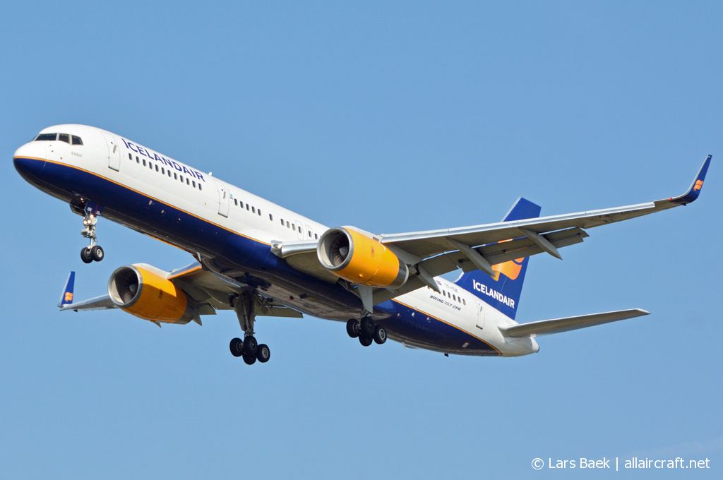 TF-ISK · Boeing 757-223(WL) · (CPH / EKCH)