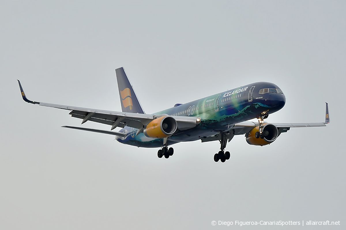 TF-FIU · Boeing 757-208(WL) · (LPA / GCLP)