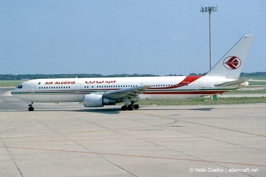 7T-VJI · Boeing 767-3D6 · (BCN / LEBL)