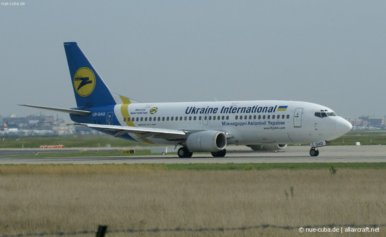 UR-GAQ (28869) 1997 Boeing 737-33R