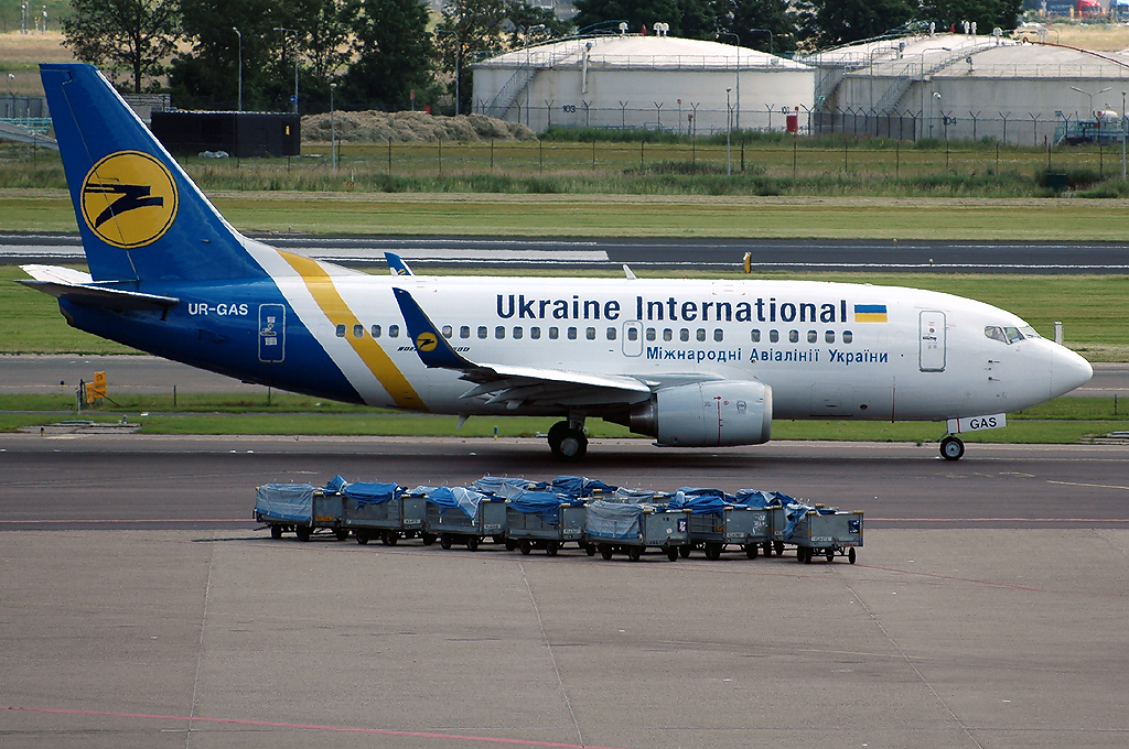 UR-GAS · Boeing 737-528 · (AMS / EHAM)