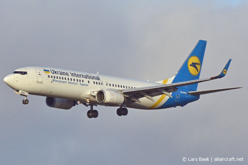 UR-PSH · Boeing 737-85R(WL) · (CPH / EKCH)