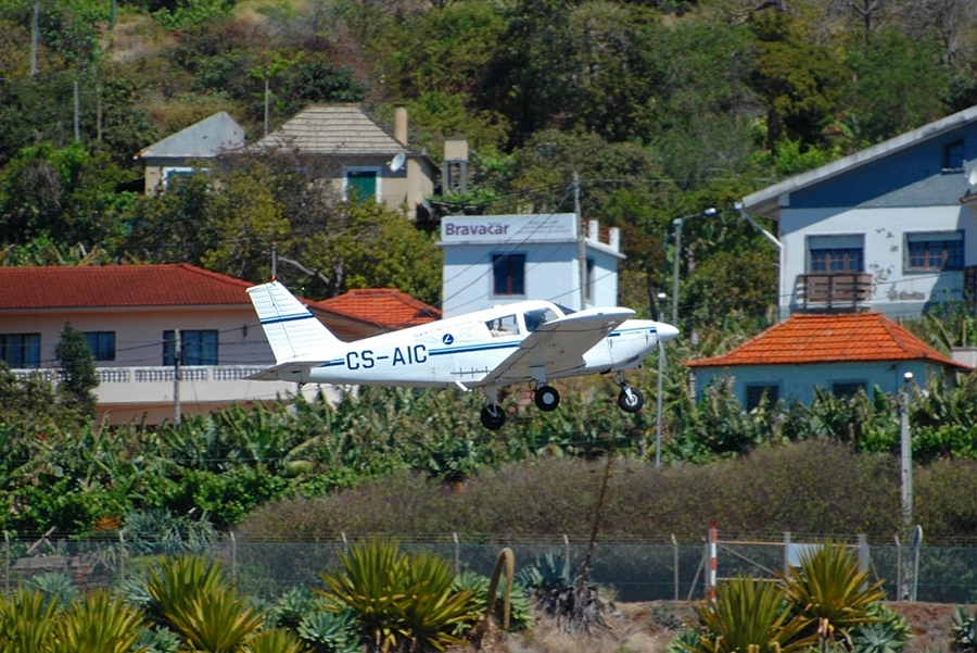 CS-AIC (28-4230) 1968 Piper PA-28-180 Cherokee