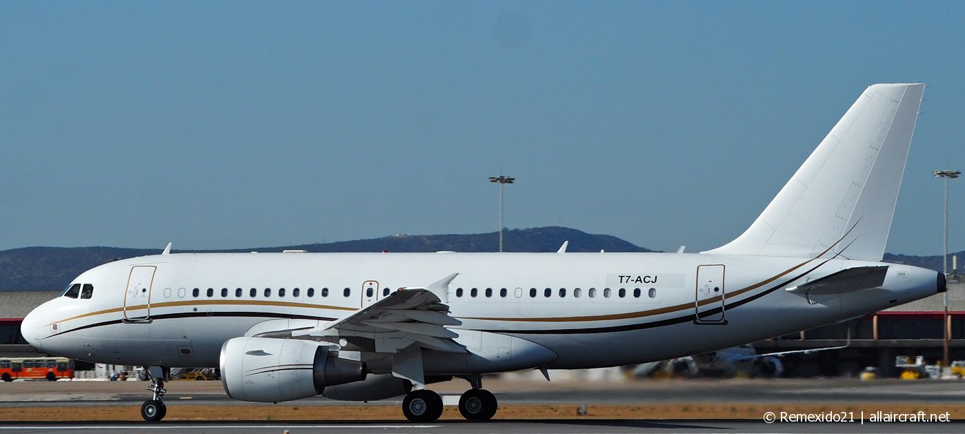 T7-ACJ (3513) 2008 Airbus A319-115(CJ)