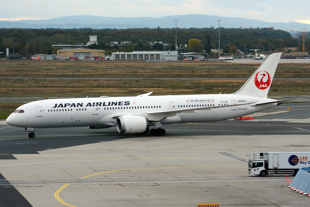 JA861J (35422) 2013 Boeing 787-9 Dreamliner
