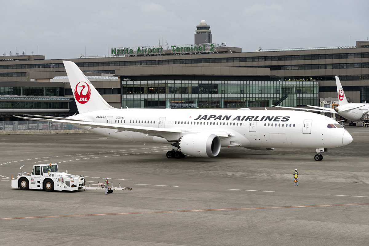JA845J (34857) 2016 Boeing 787-8 Dreamliner