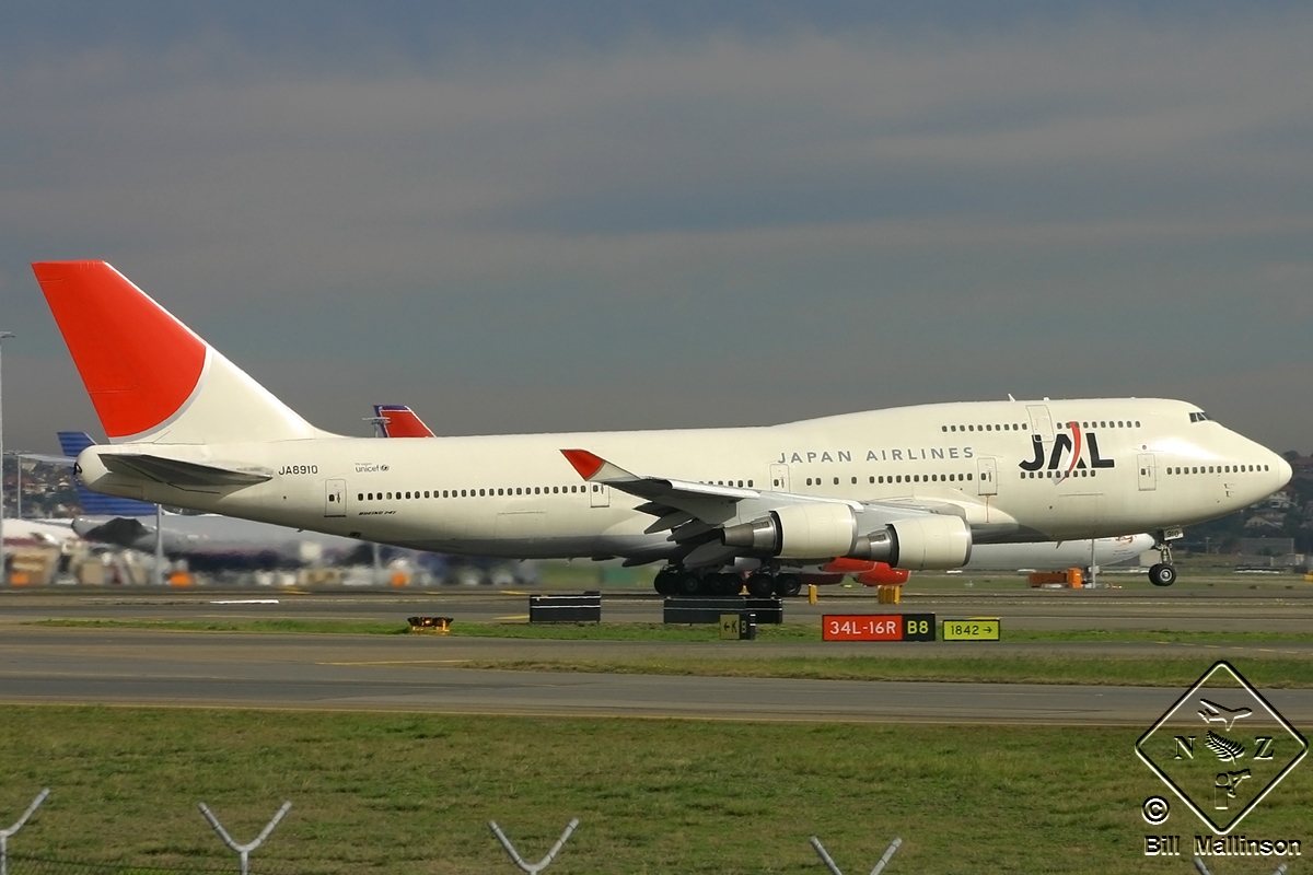 JA8910 (26355) 1994 Boeing 747-446