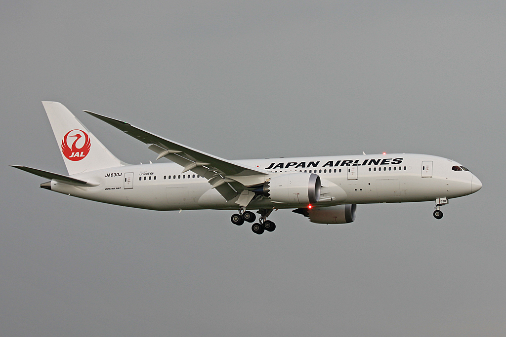 JA830J, (cn 34840/89), Boeing 787-8 Dreamliner