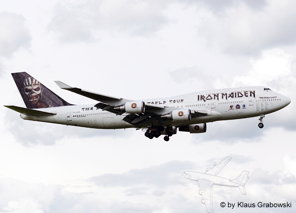 TF-AAK, (cn 32868), Boeing 747-428