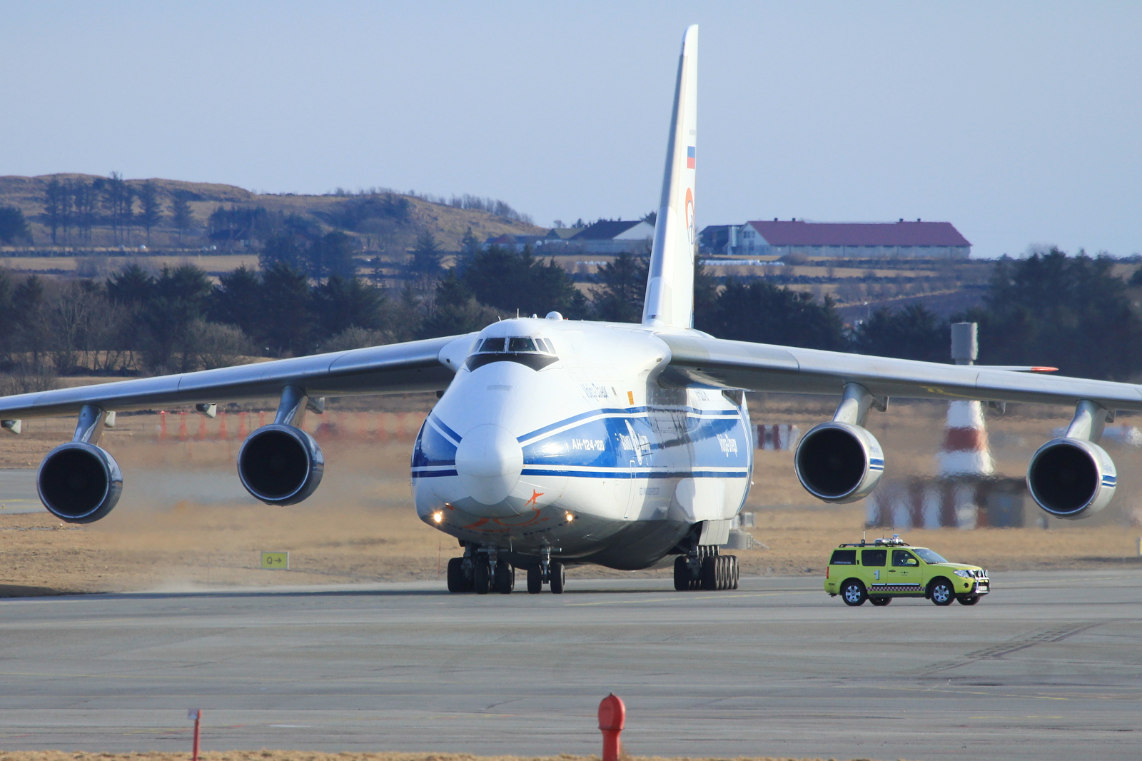RA-82078 (9773054559153) 1996 Antonov An-124-100