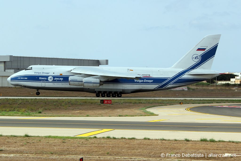 RA-82079 (9773052062157) 2000 Antonov An-124-100