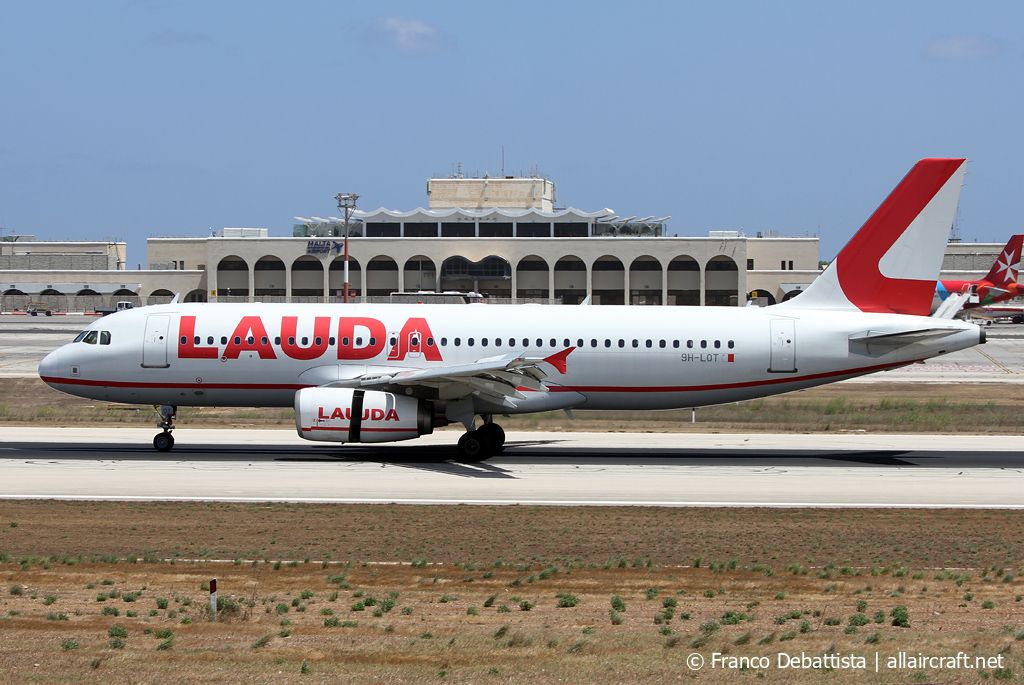9H-LOT · Airbus A320-232 · (MLA / LMML)