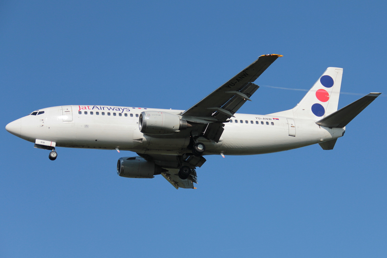 YU-ANW (24141) 1988 Boeing 737-3H9