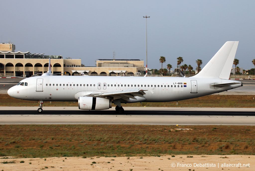 LY-BRB · Airbus A320-232 · (MLA / LMML)
