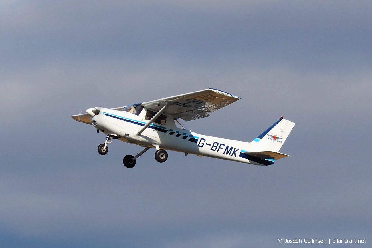 G-BFMK · Reims-Cessna FA152 · (EGBG)