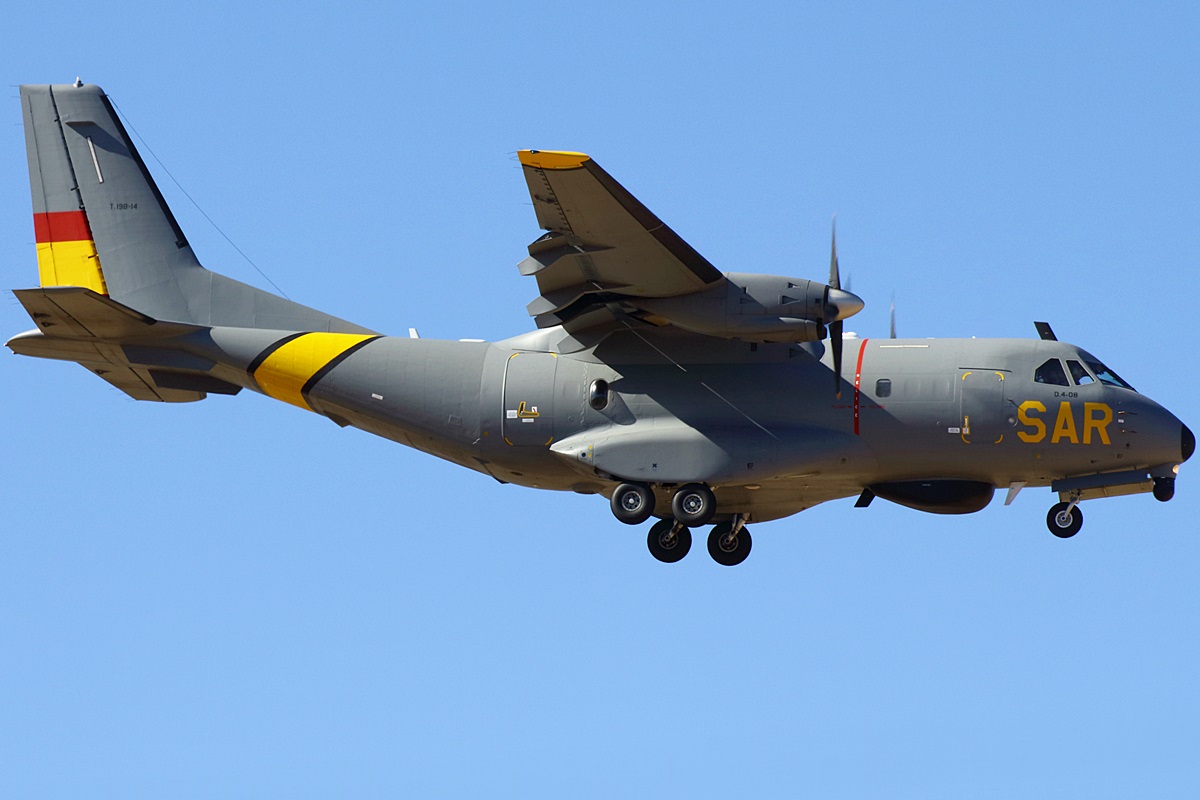 T.19B-14 (C059) 1992 CASA CN-235-100M