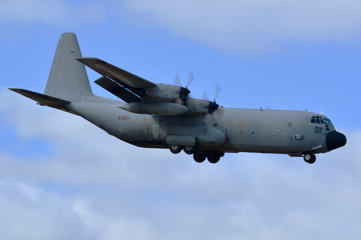 TL.10-01 / 31-01 · Lockheed C-130H-30 Hercules · (LPA / GCLP)