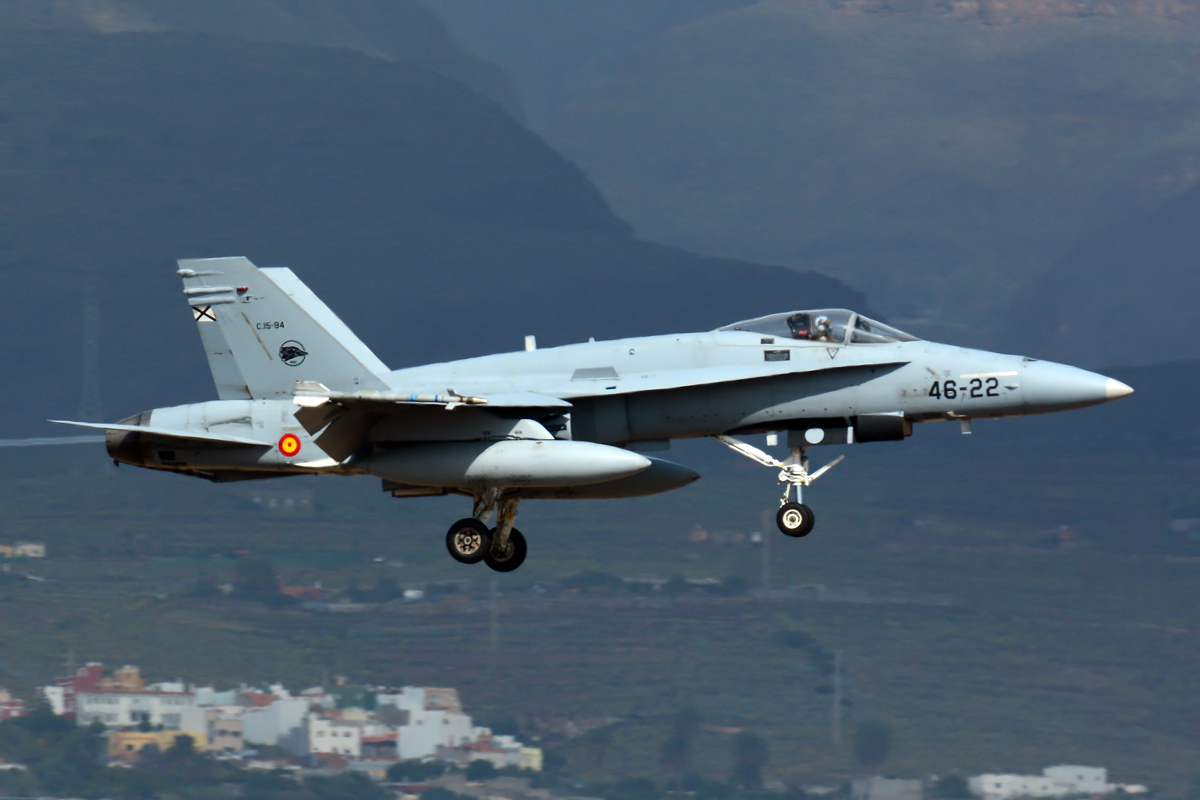 C.15-84 / 46-12 · McDonnell Douglas F/A-18A Hornet · (LPA / GCLP)