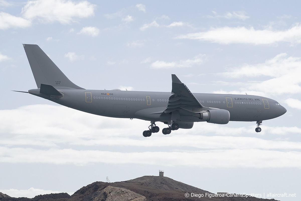 T.24-02 (1710) 2016 Airbus A330-202